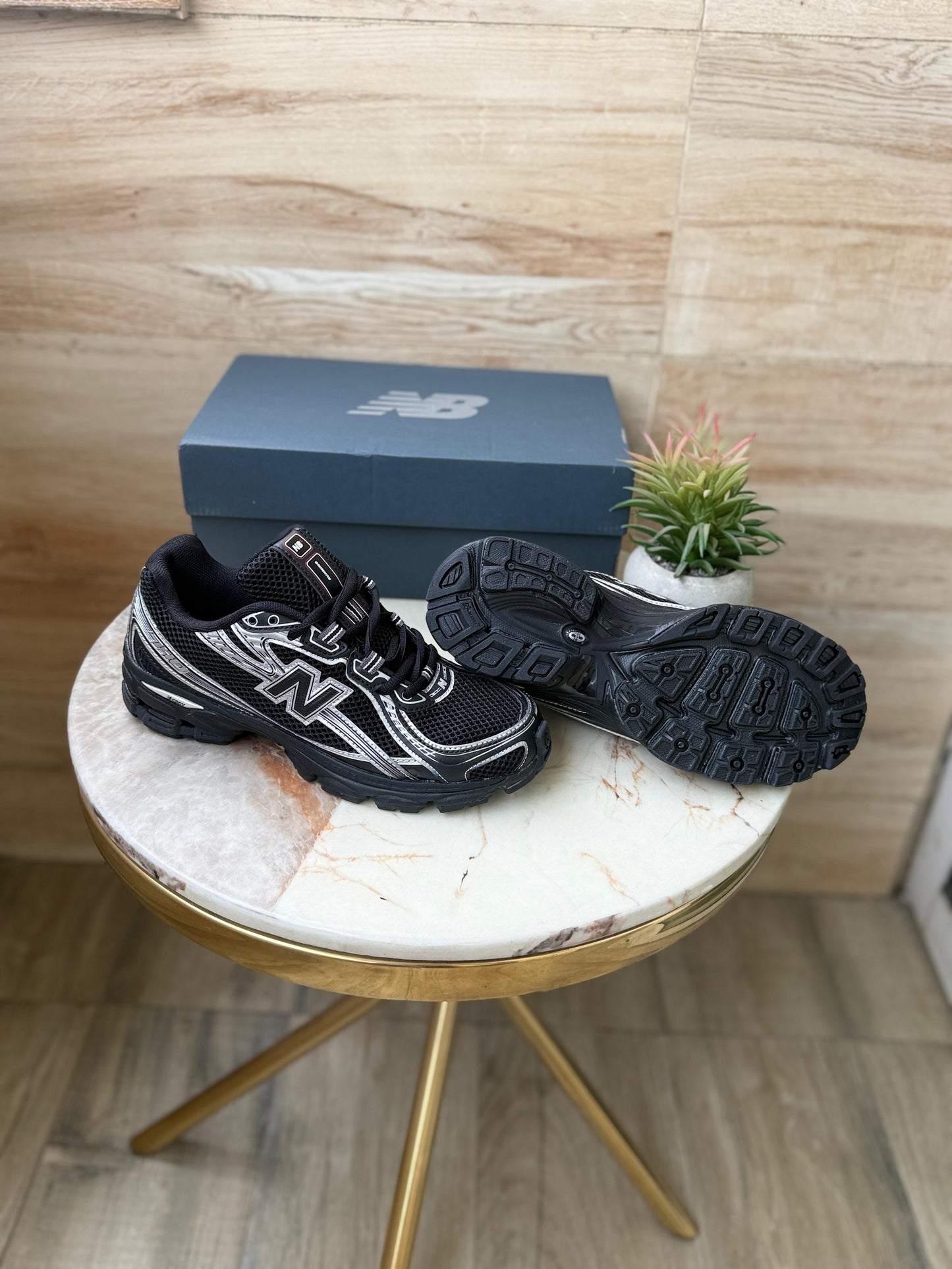 New balance 740 Black silver